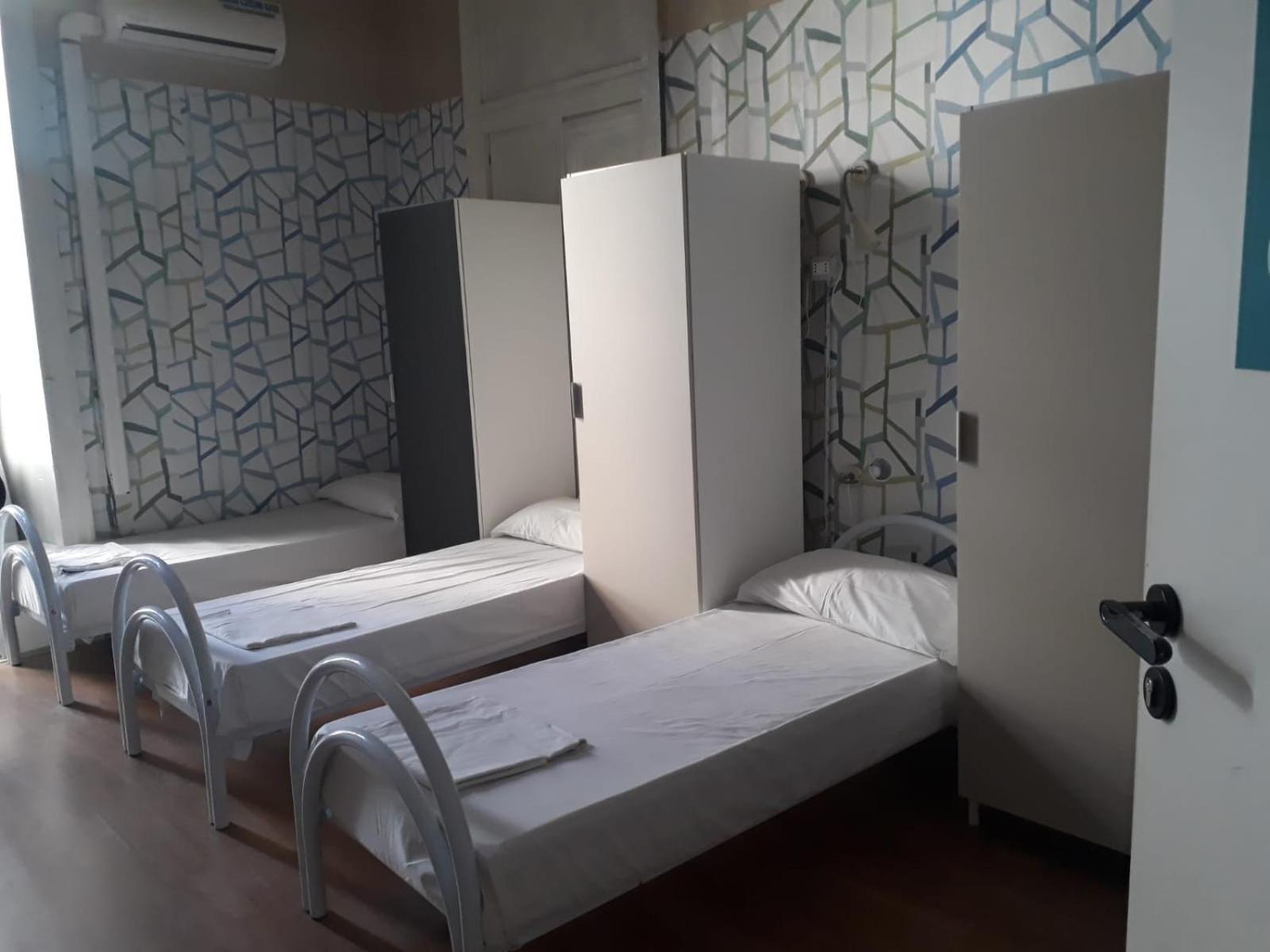 Balarm - And Bar Hostal *